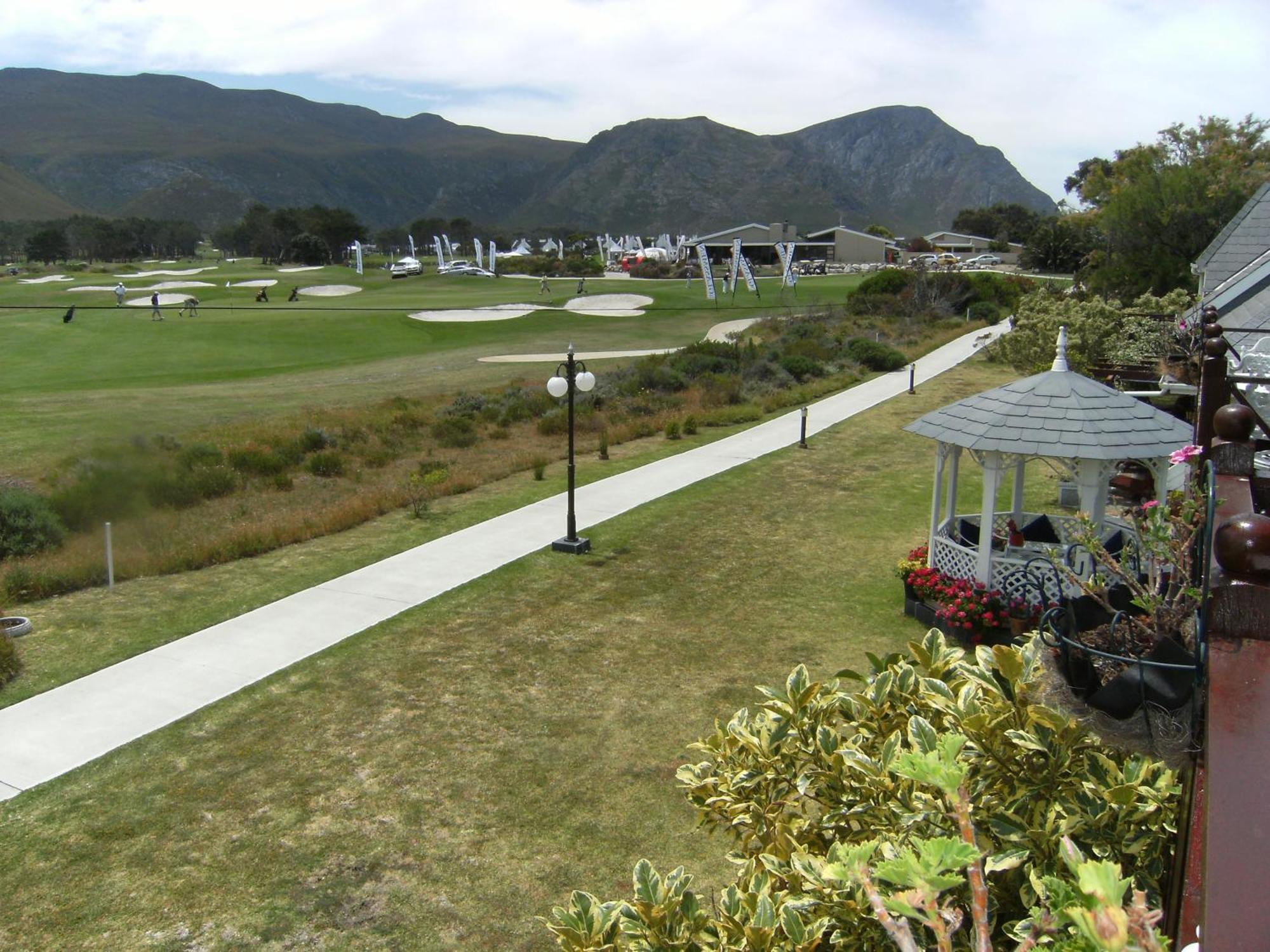 Mulligans Guest Lodge Hermanus Exterior foto